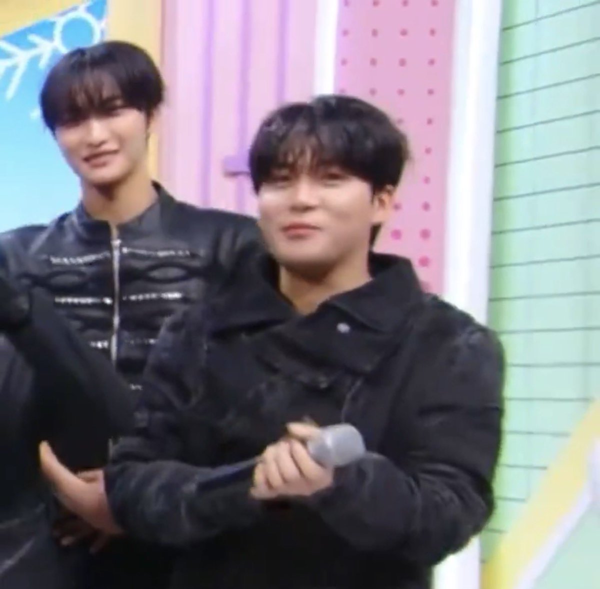 i am clocking in at the jcnghc bicep research factory and my work in progress keeps getting good results doesn’t matter the obstacles (thick jackets)