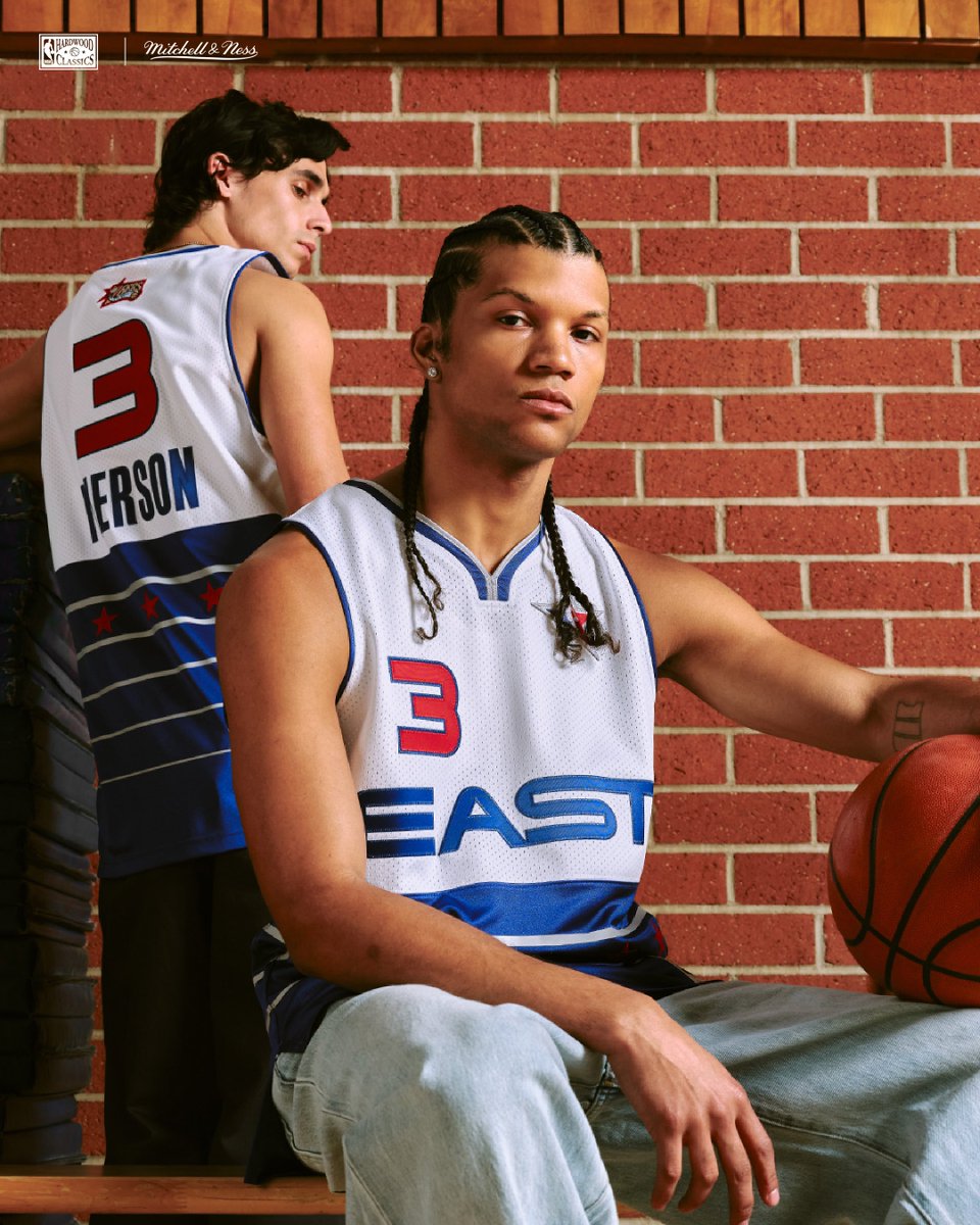 Mitchell & Ness tweet media