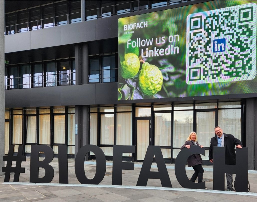 Pro-Cert tweet media