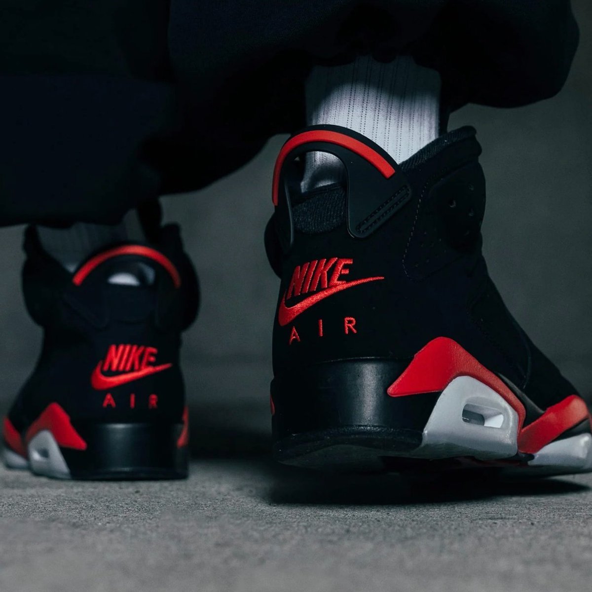 jordan 6s footlocker