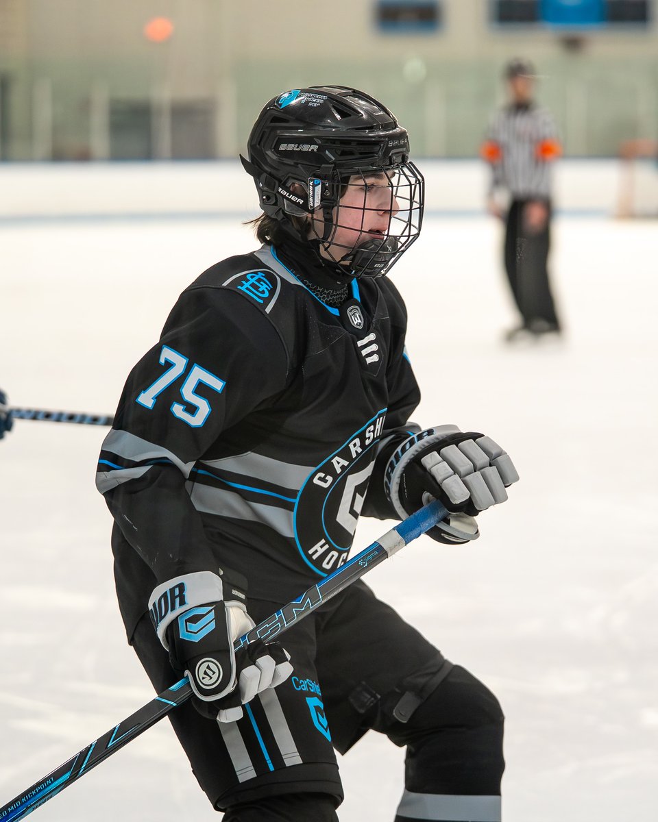 NAPHL's tweet photo. The T1ER action picks up at the Rochester rink! π€
#ExposureRedefined https://t.co/mXHo3k6izA