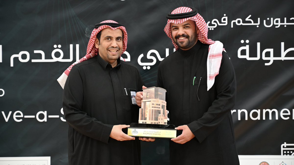 المسؤولية الاجتماعية tweet media