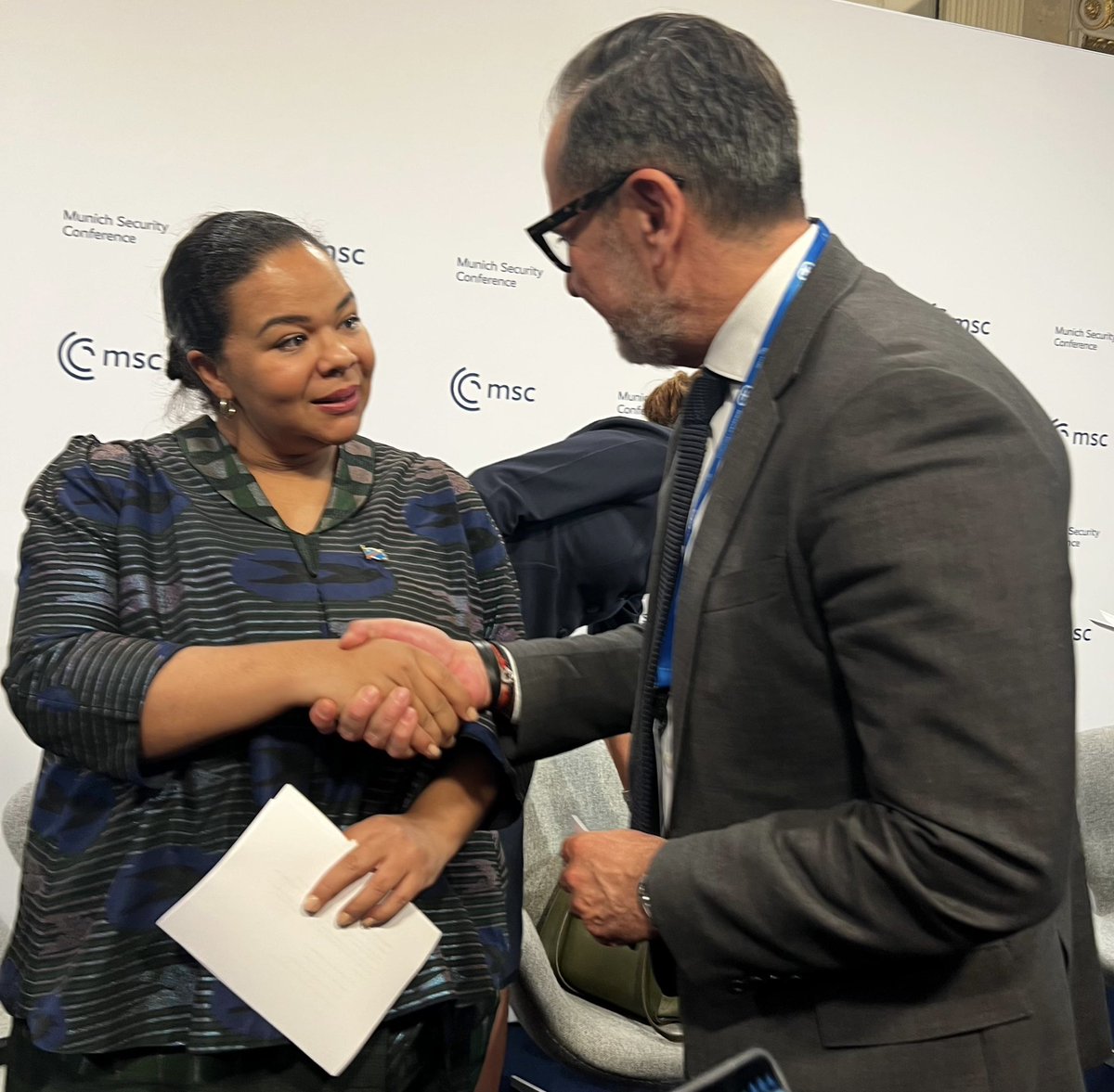 ENRIQUE OCHOA tweet media