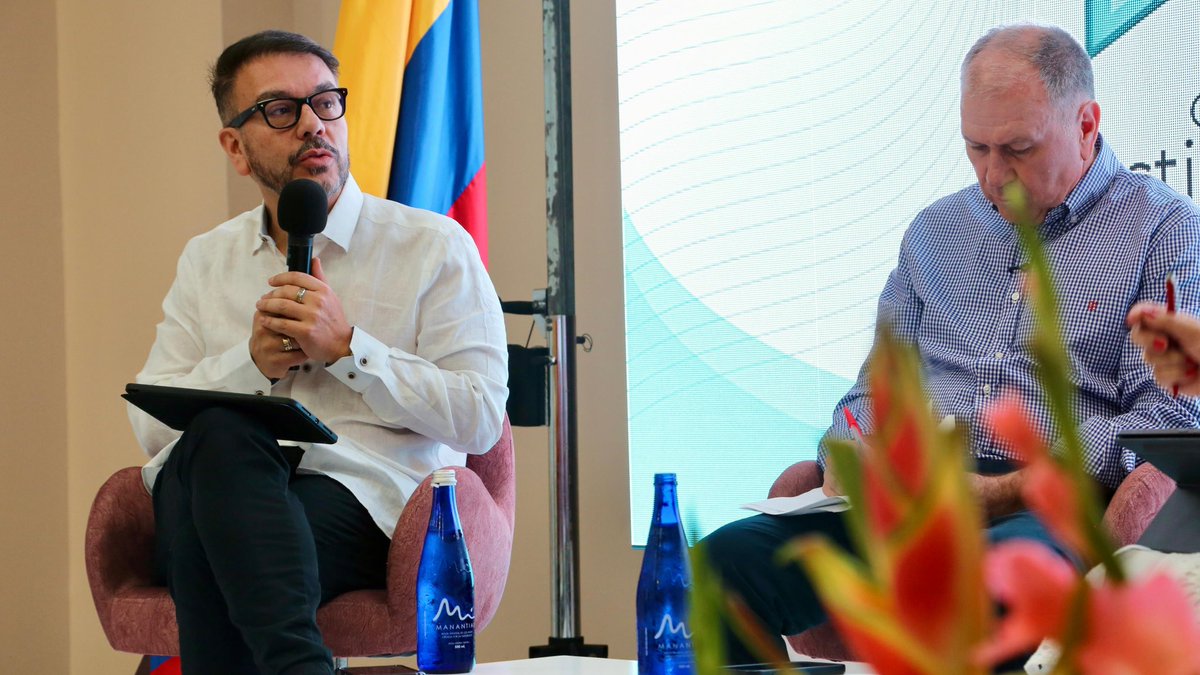 “Solo mediante el cumplimiento de parámetros compartidos y un propósito común entre funcionarios y empleados, lograremos que la justicia sea efectiva y responsable en cada despacho": @Cramireznet Carlos Arturo Ramírez, Presidente <a href="/CNDJ_Col/">Comisión Nacional de Disciplina Judicial</a>