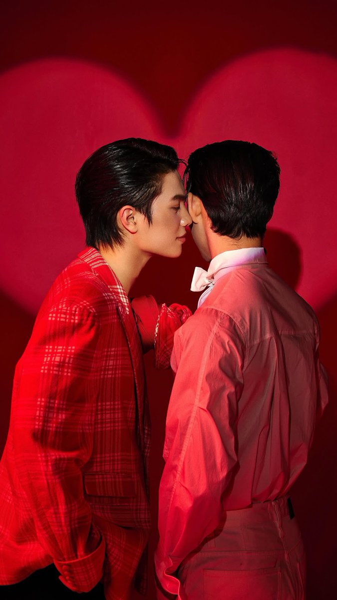 เซ็ตวาเลนไทน์แบบ Something in between ใครเข้าใจก็คือเข้าใจ