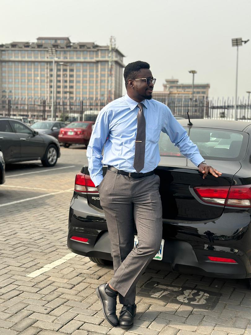 naughty_libra07's tweet image. My name is  Victor ❤️
I’m verified 
I follow back
I have 12.2k followers
I retweet 
I engage both verified and non-verified 
I drop nice content 
You can't be sad when you see my TL
I'm handsome(maybe) 🫣🥰 

Tell me why you are not following me 😒
Quote and add yours