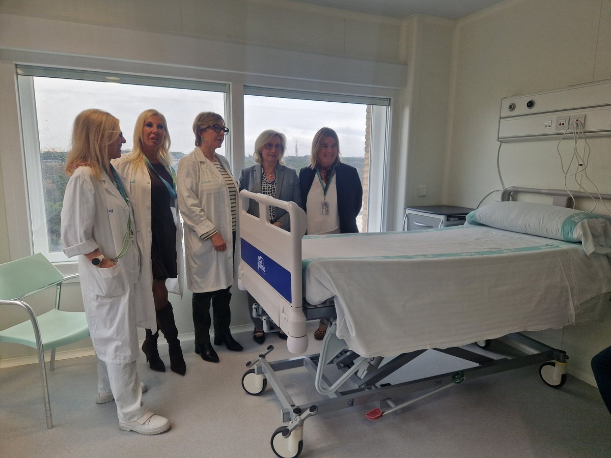GobAragon's tweet photo. 🏥 El Hospital Miguel Servet de Zaragoza triplica las habitaciones de aislamiento de Hematología y realiza una renovación integral de la planta.

➡️ Va a comenzar a implementar terapias avanzadas con células CAR-T.

🔗 https://t.co/8V5AVsalSK https://t.co/BasulGw4O4