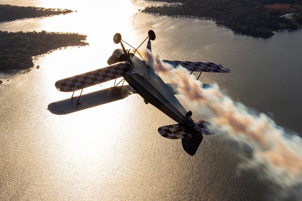 EAA's tweet image. Upside down and loving it! Jim Buxton nailed this shot, capturing Jeff Cain inverting his Bücker Jungmann for an unforgettable air-to-air moment.

Think your photos could be featured in Sport Aviation? Share them with us at EAA.org/Submissions

#Aviation #Avgeeks #Oshkosh