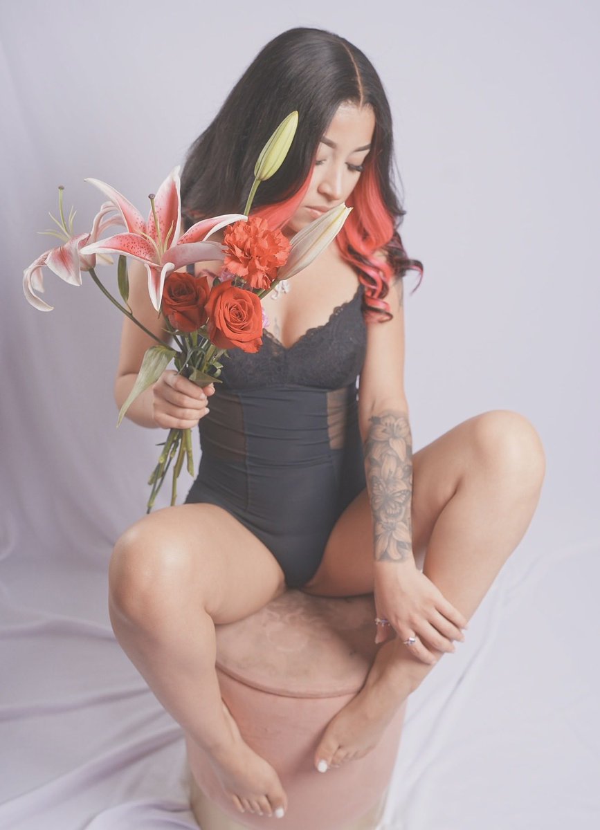 daonly101's tweet photo. Be mine ? 💋 https://t.co/Sa9axU0TYi
