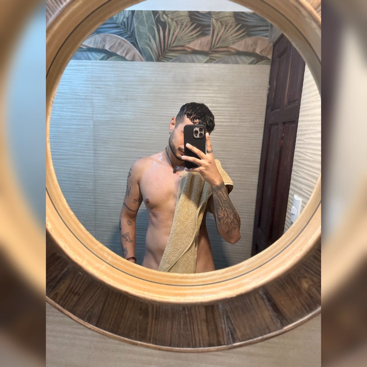 DavidBejaranoM2's tweet photo. 𝙺𝚒𝚜𝚜 https://t.co/jgQbrgs43G