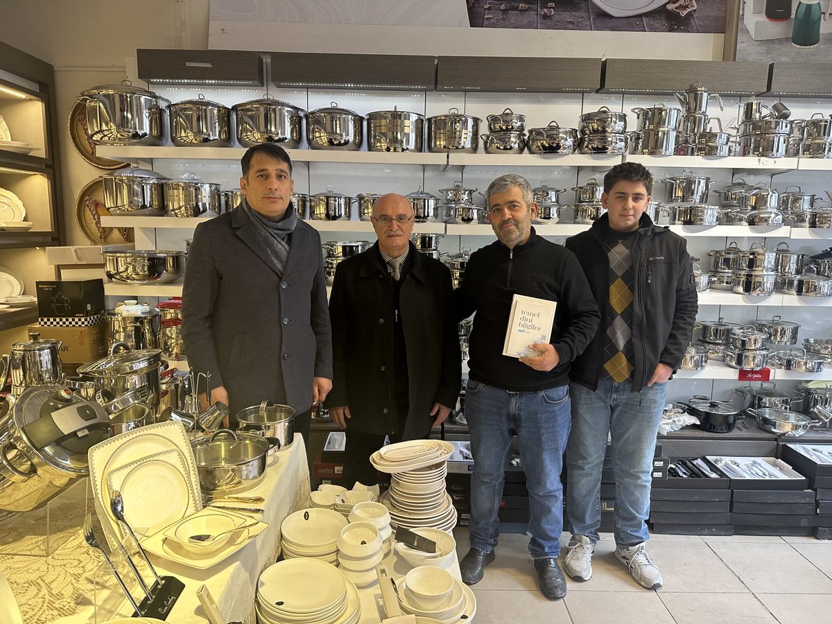 Genel Merkezimizin talimatlarıyla başlatılan ‘Hayırlı Günler Komşum’ ziyaretleri kapsamında İl Başkan yardımcılarımız Mustafa oruç ve İzzet Onur birlikte Battalgazi bölgesinde  bulunan esnaflarımıza misafir olduk, Rabbim işlerini bereketli kılsın.
<a href="/gokhangok44/">Gökhan Gök</a>