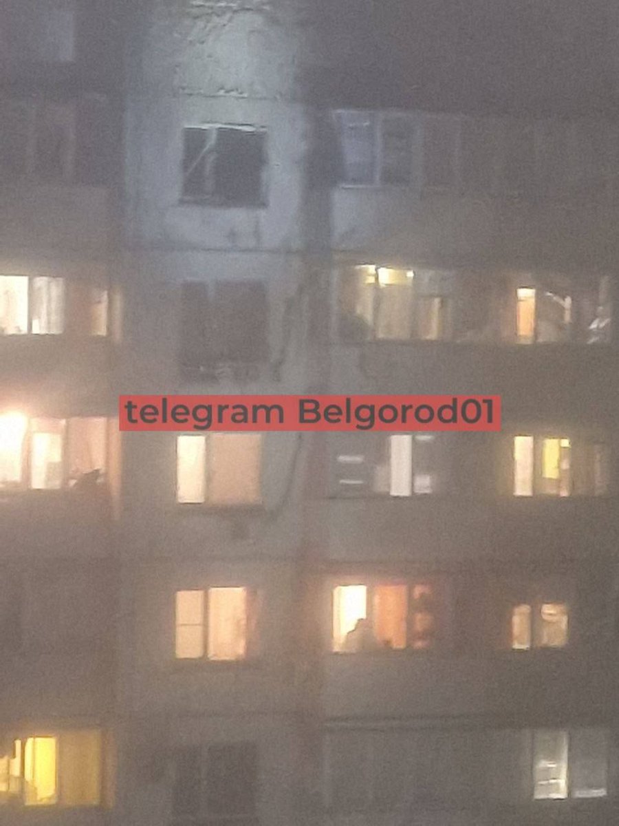 ‼️Враг нанёс ракетный удар по Белгороду, поврежден энергообъект. Два мирных жителя убиты, трое получили ранения.😢🙏
В результате обстрела на территории одного из инфраструктурных объектов погибли двое мужчин, сообщает губернатор Гладков.
Трое мужчин получили ранения.