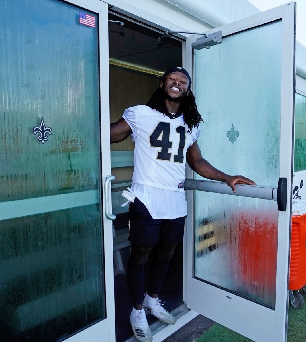 ⚜️alpa⚜️ tweet media