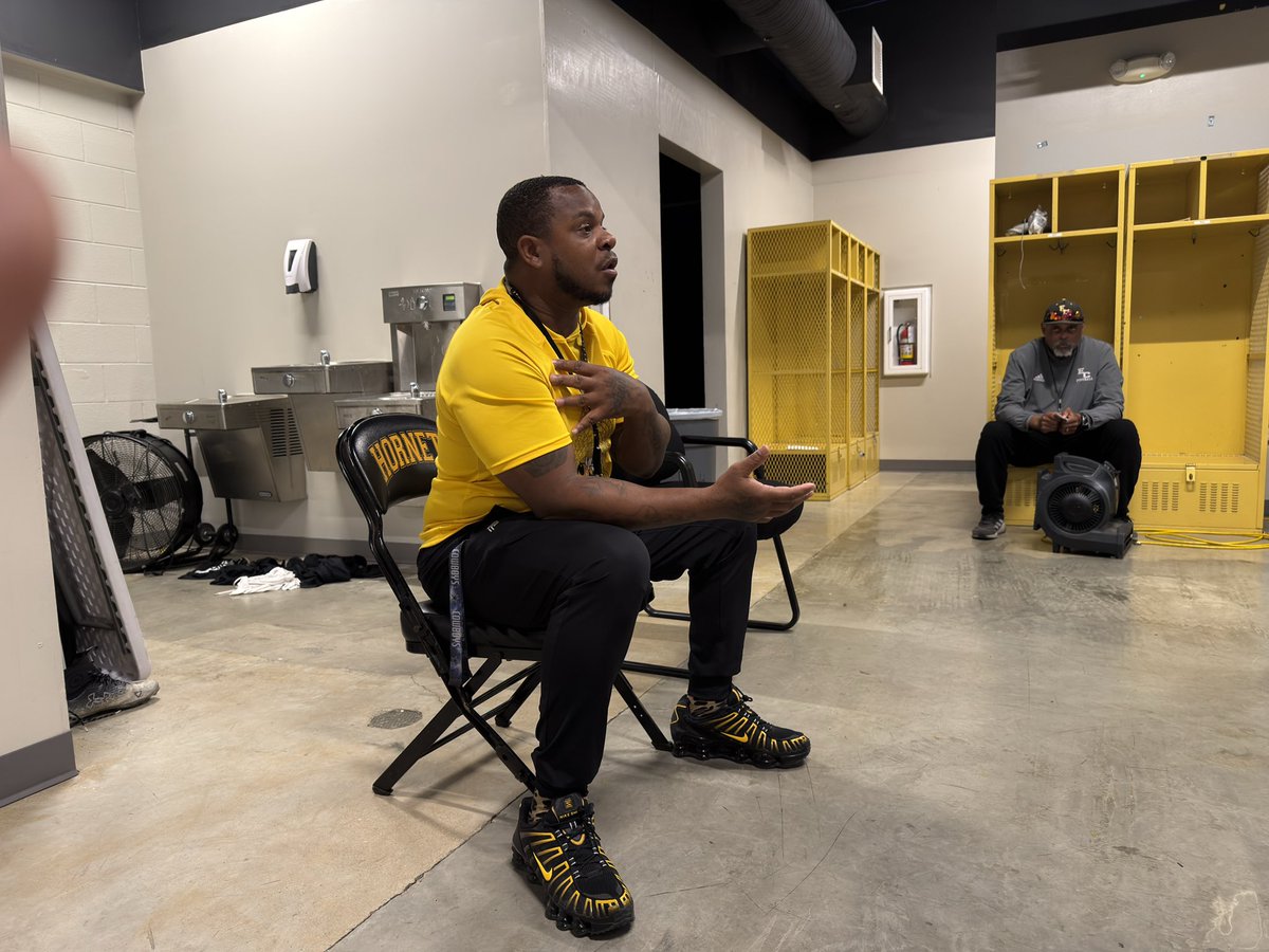 EC Hornet Football tweet media