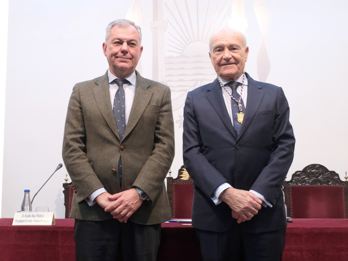 ateneodesevilla's tweet photo. 👉🏼Conoce a los miembros de la Junta directiva del Excmo. Ateneo de Sevilla. 

Gracias por vuestro SI a esta institución, por vuestro compromiso y fidelidad. Gracias por ser un equipo y trabajar por y para la Docta Casa. 

🗣️“Han sido cuatro años magníficos, con unos compañeros extraordinarios y sin los cuales esto no hubiera sido posible” declaró el presidente del Ateneo el pasado miércoles 11 de febrero. 

📲 https://t.co/v8Gjc31v0w 

#ateneodesevilla