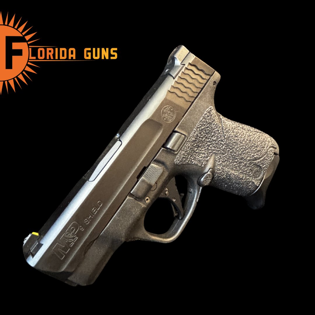 FloridaGunsFL's tweet photo. Smith &amp; Wesson M&amp;P 9 Shield — Slim, Reliable, Always Ready. 
#SmithAndWesson #MPShield #9mm #EverydayCarry #CompactPerformance https://t.co/CkqqlzDJrt