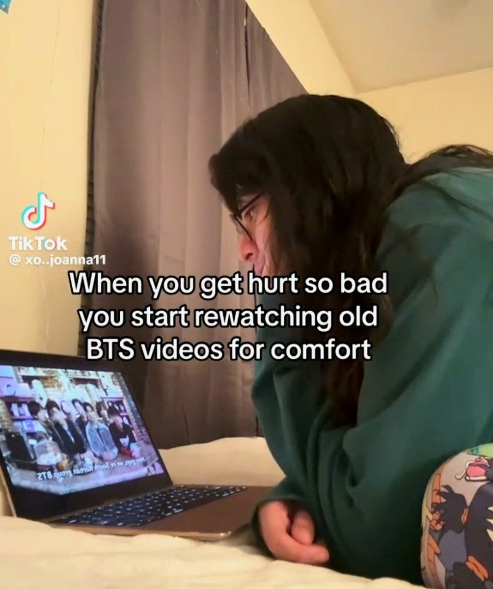 ari ᥫ᭡ tweet media