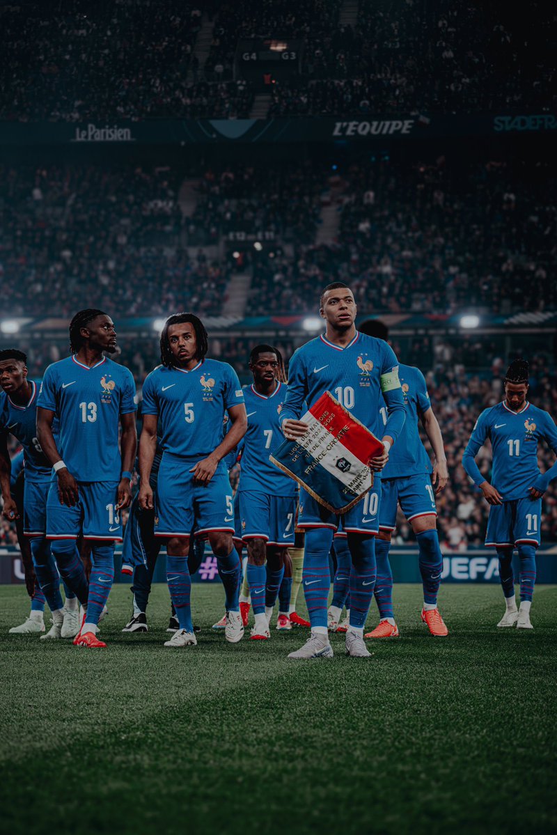 🏆🇫🇷 Didier Deschamps, DT de Francia, llevará OCHO DELANTEROS a la Copa del Mundo y SIETE ya están confirmados:

➜ Kylian Mbappé (Real Madrid).
➜ Ousmane Dembélé (PSG).
➜ Michael Olise (Bayern Munich).
➜ Désiré Doué (PSG).
➜ Rayan Cherki (Manchester City).
➜ Bradley Barcola