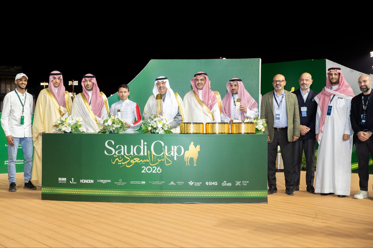 البادوك | IPADDOX tweet media