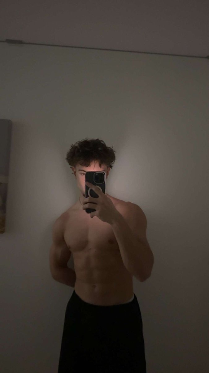 Rubssuv's tweet image. Ce soir 1 média acheter = 1 média offert je continue l’offre c’est cadeau pour vous 🎁😌

Ca se passe ici sur mon uv ⬇️

uv.club/rubsss