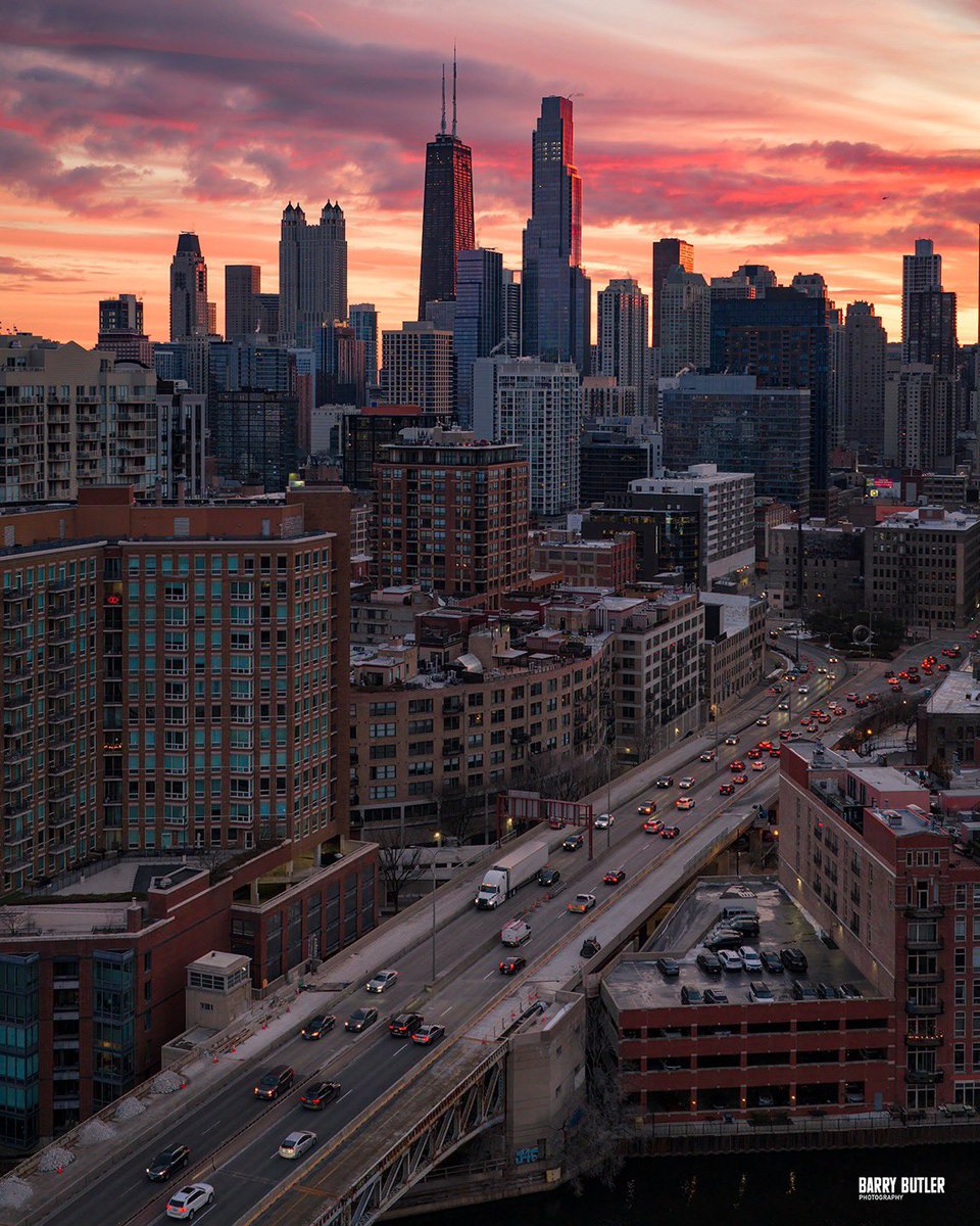 barrybutler9's tweet image. The Chicago morning commute into downtown, captured on Thursday.