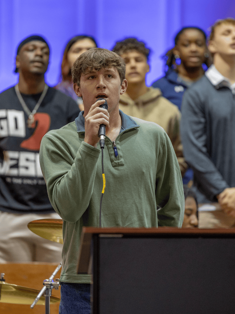 BrewtonParker's tweet photo. This week in chapel, Willie Ford shared from Matthew 22, reminding us how distractions and excuses can pull us away from God’s will.

The challenge: Who are we listening to?

Quiet the noise. Listen for His voice. Be ready to move when He speaks. 🙏 https://t.co/zl2HiqeeK6