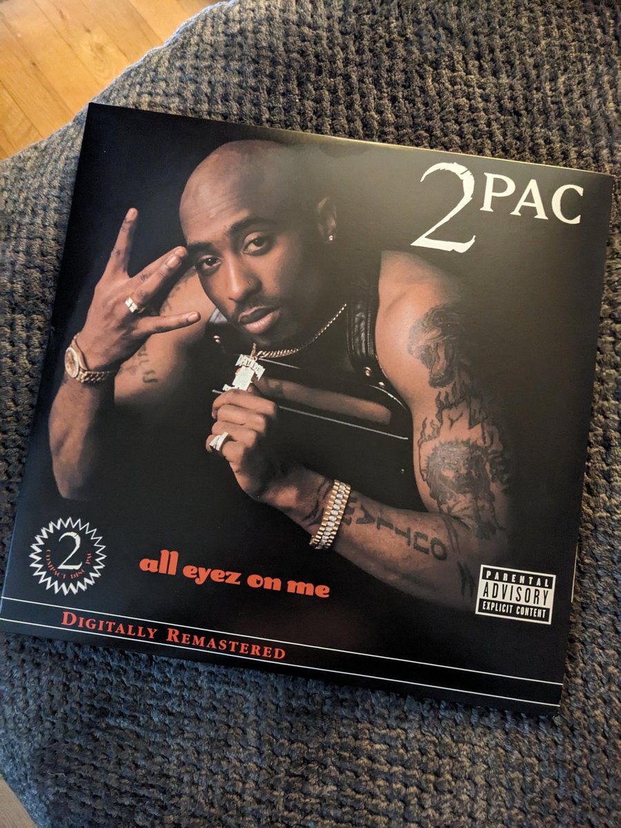 MANUELMENA_SV's tweet image. Hoy se cumplen 30 años del lanzamiento del álbum All Eyez on me, del rapero 2Pac #2Pac #tupac