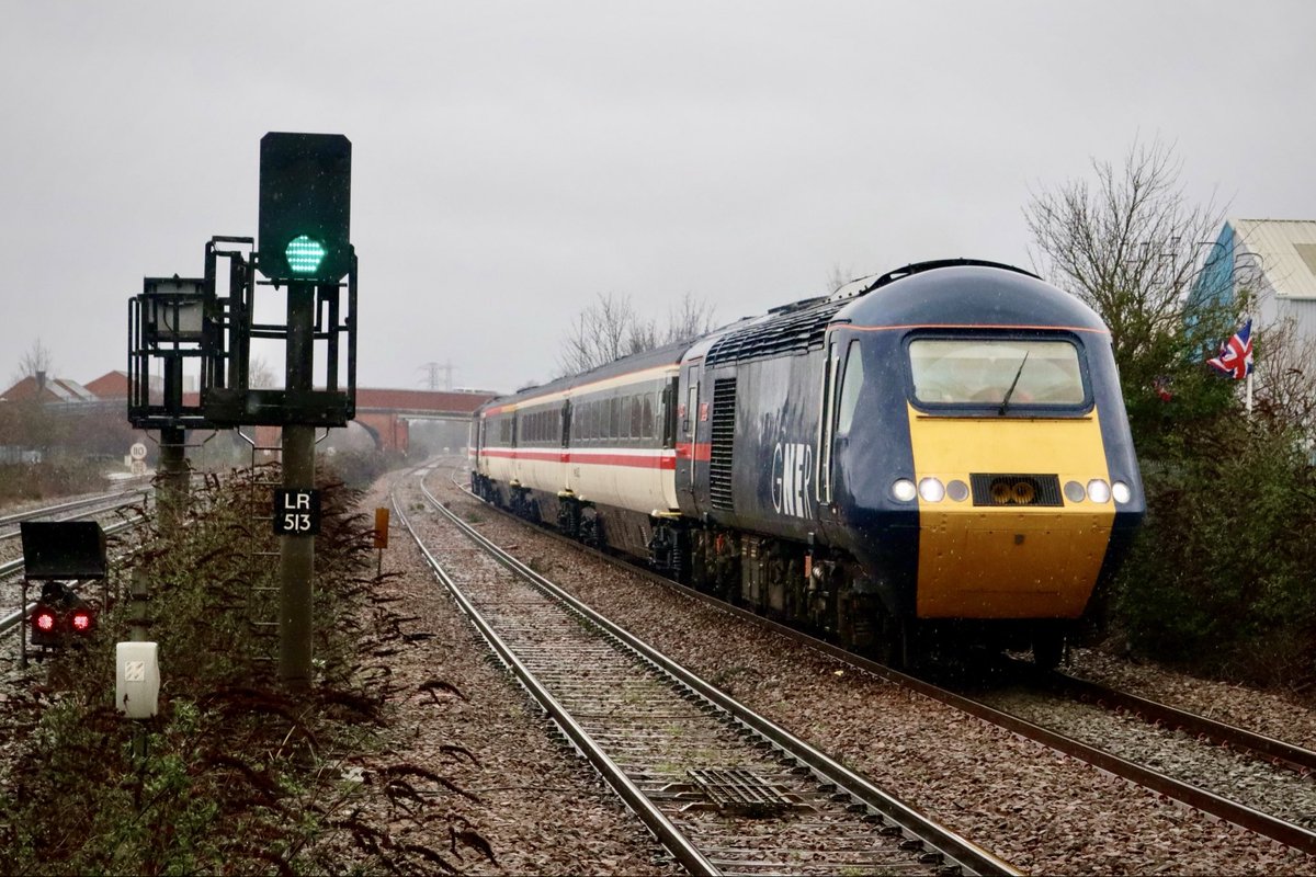HiPa125's tweet image. 125 Group #GNER #Class43 43060 ‘Heaton 150’ leads RailAdventure-operated #HST, 5D25 0900 Loughborough Brush &amp;gt; Toton Traction Maintenance Depot, along the Up Slow at Loughborough #MML