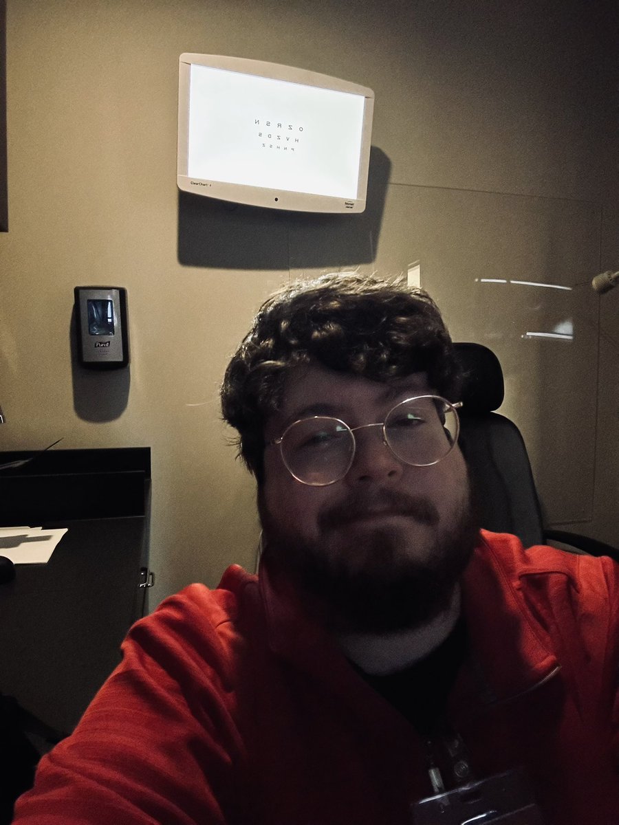 snorlackth's tweet photo. let me go home please I beg https://t.co/fyl3jfjYR1
