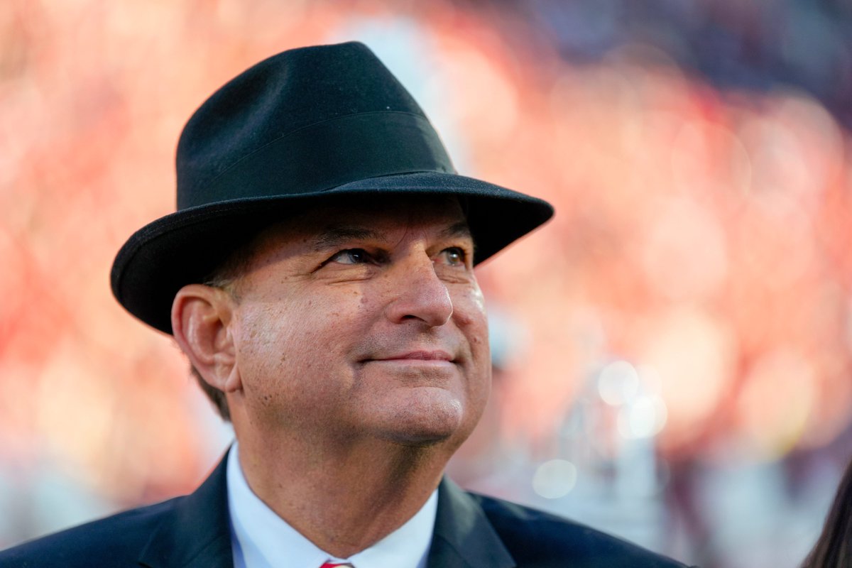 A tip of the cap to Joe Castiglione, whose official last day as OU athletics director is tomorrow. 

Joe has been an incredible resource throughout my career. He always answered my calls and texts and was never afraid to answer difficult questions. 

Cheers to retirement, Joe.