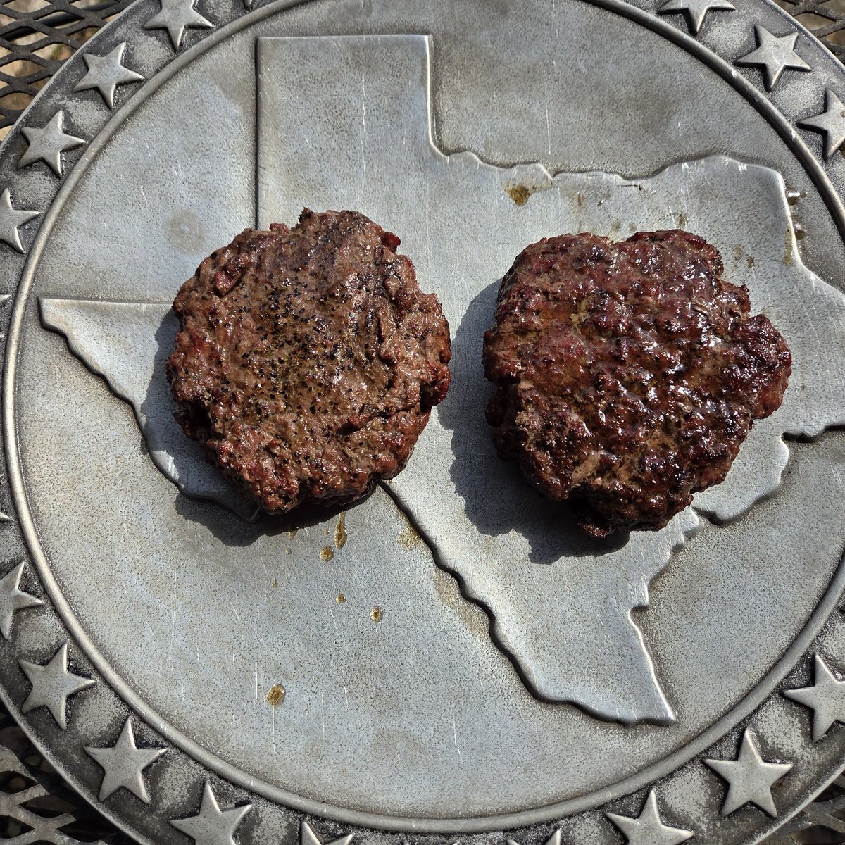 Steakburgers (hamburger grilled like a ribeye)