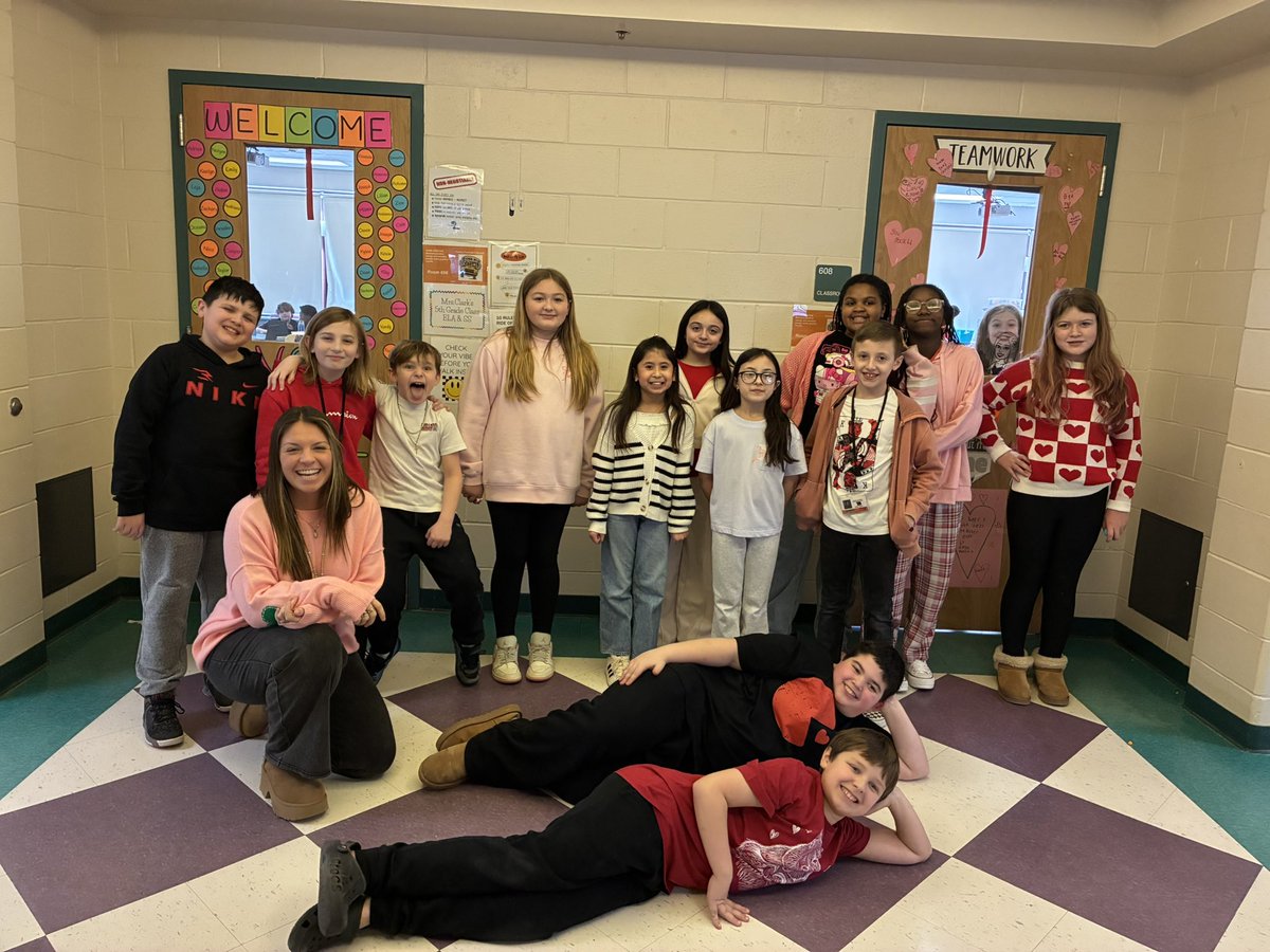 Ms. Dancisin tweet media