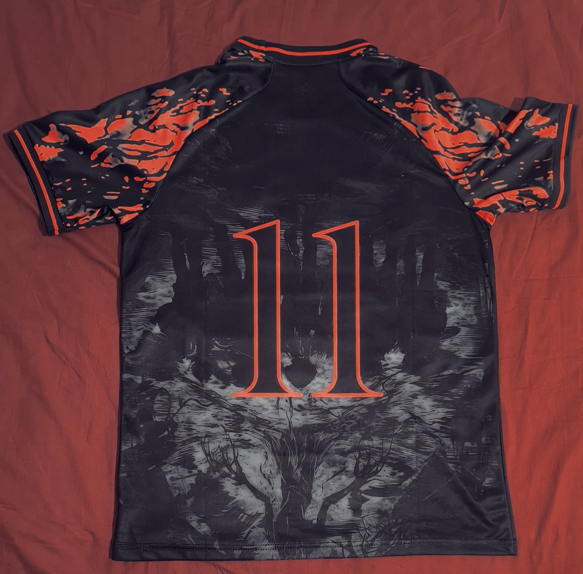 Guapísima la camiseta que me he pillado en <a href="/17ct_info/">17ct_info</a>!! Calidad genial, y escudo bordado😍😍