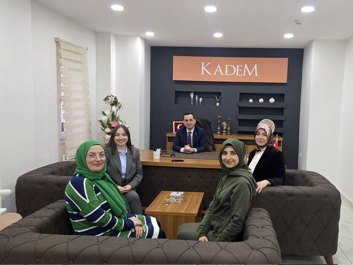 Sayin Vali Yardımcımız Yasin Şahin ve Kıymetli eşi Sinem Şahin Temsilciliğimizde bizleri ziyaret etti. Yaptığımız çalışmalar hakkında kendilerine bilgi verdik.
Sayın Vali Yardımcımız ve kıymetli eşine teşekkür ederiz.
<a href="/bingolvaliligi/">T.C. Bingöl Valiliği</a> 
<a href="/kademorgtr/">KADEM</a>