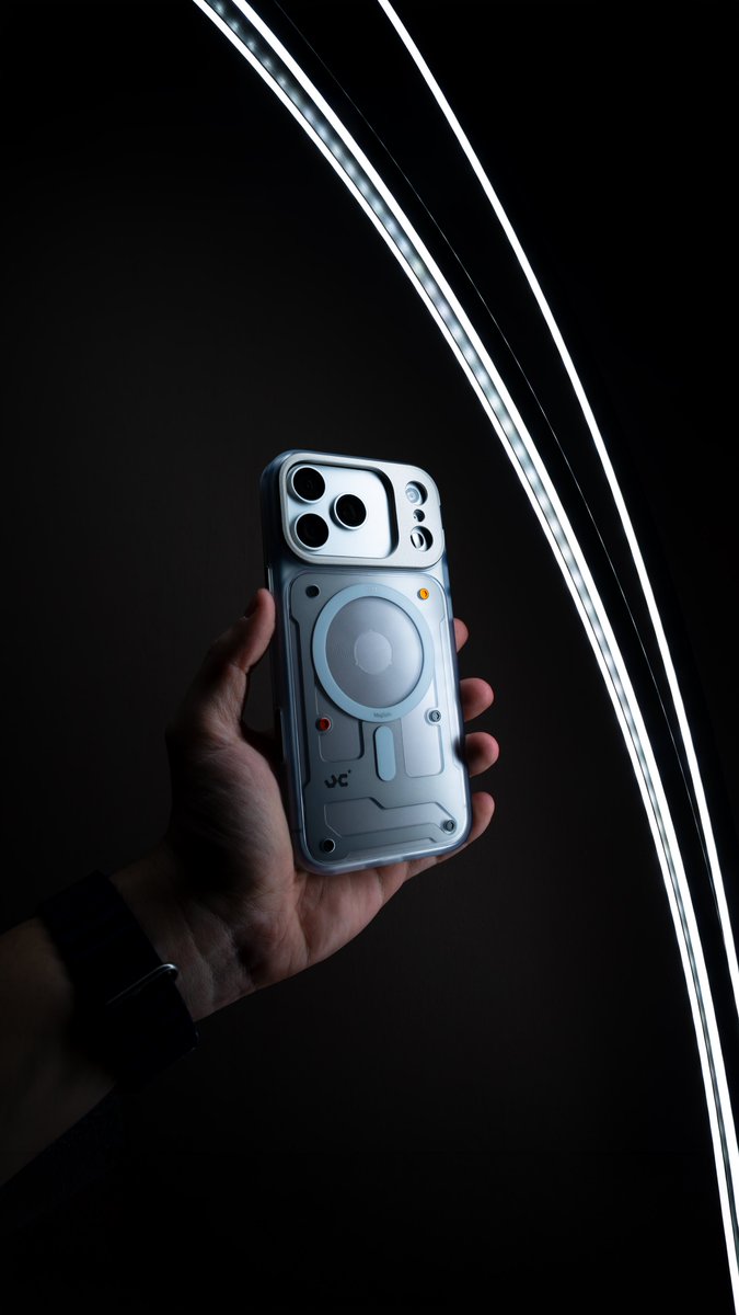 Unicraft case on iPhone 17 Pro Max😮‍💨💥
#apple #case #iphonecase #product