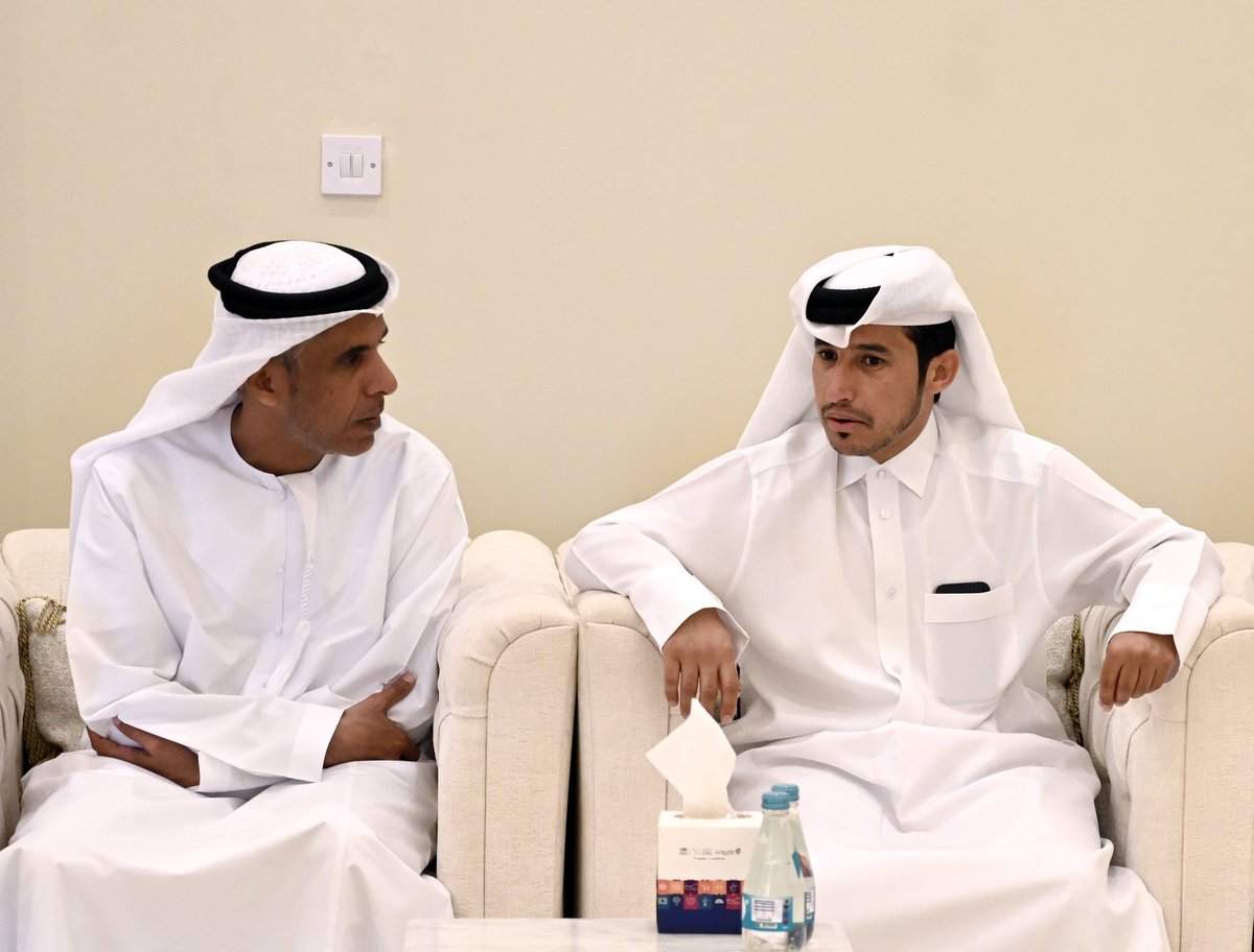 نادي قطر لمزاين الإبل tweet media