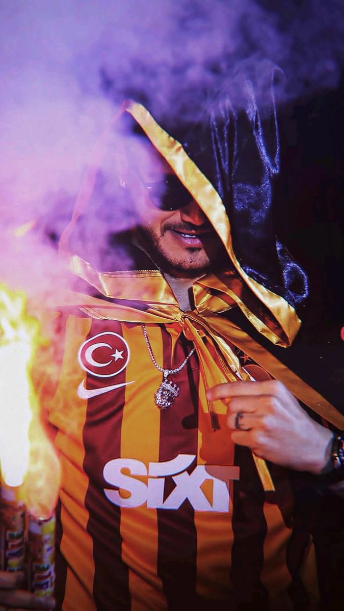 Irz düşmanı/taraftarın sevgilisi!