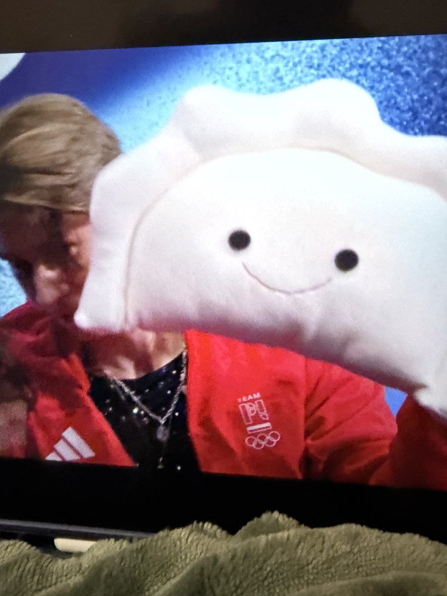 taquiner_'s tweet image. PIEROG WORLD DOMINATION