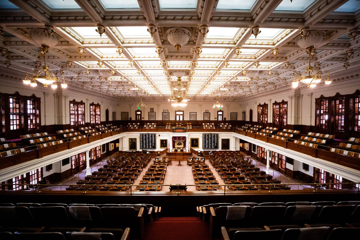 DocPete4Texas's tweet image. Doc’s rule for Texas legislation: Single-subject bills only. Or vetoed.
Omnibus bills are legislative sleight-of-hand—sneaking in lobbyist poison while we’re all focused on the one decent thing. Deceptive. Vile.
Under Doc, that game ends.
Single subject bills, or it gets vetoed.
