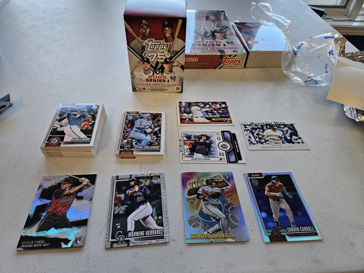 chicagokenny416's tweet photo. Wrapped up my 2026 Topps Series One haul from my LCS @UndergroundBrks with a Hanger Box & Blaster Box! @CardPurchaser @Topps #2026toppsseries1 #lcs #undergroundcasebreaks #topps #baseballcard https://t.co/qUpQ0JOFib