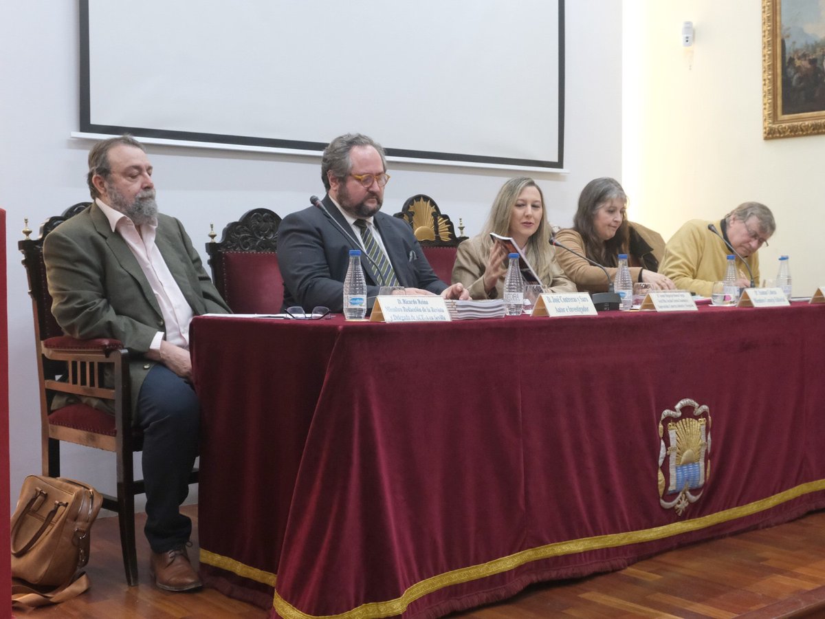 ateneodesevilla's tweet photo. 📅 Segunda semana de febrero 

Dejamos atrás una nueva semana cargada de actividades culturales muy especiales.

🎤 Celebramos el “III Encuentro con el pregonero” con @joseantoniorb_ con quien pudimos conversar acerca de su esperado pregón de la Semana Santa Sevillana. Desde estas líneas te deseamos la mayor de las suertes para el gran día. 

📖 Se presentó la revista literaria @elvo_editorial en un encuentro muy familiar y estamos seguros de que será todo un éxito. 

🗣️ Para finalizar la semana, @juanmanuelminarrolopez tuvo el placer de concedernos en un acto multitudinario titulada “Verónicas y santas faces” 

✨Gracias a todos los que nos habéis acompañado una semana más

#ateneodesevilla
