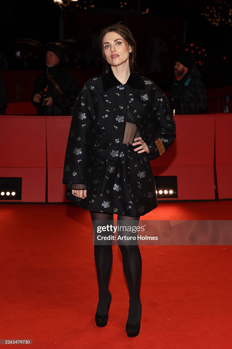 Thank you to contractual obligations for feeding us 😭🙏🏻