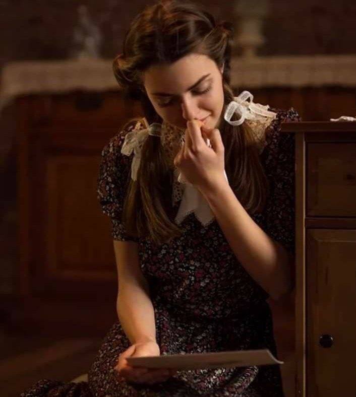 يأجمل حب عاش بزحمة أسراري . .

#رسالة_اليوم 
#الحب