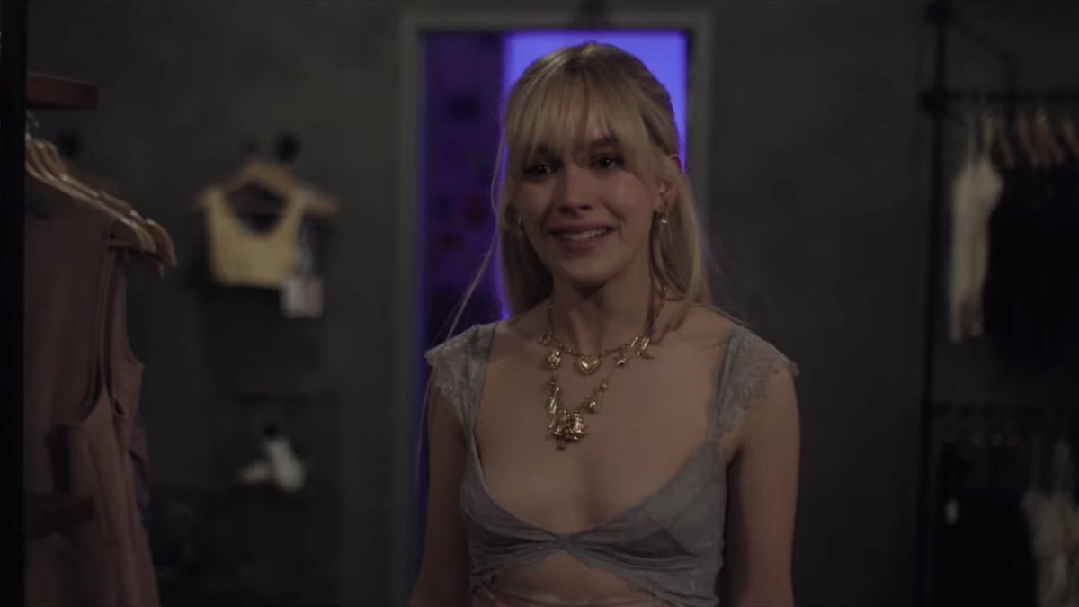 pre obsessed with victoria pedretti as cherry in forbidden fruits