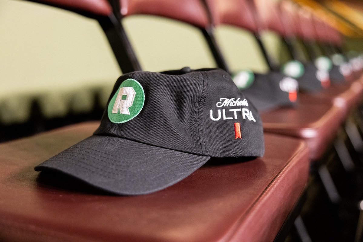 ringer's tweet image. Thank you to everyone who came out to The @BillSimmons Podcast LIVE at the Wiltern for a night celebrating hoops and ‘Heat.’

Presented by @MichelobULTRA #ULTRACourtside LDA 21 and over. Drink responsibly.