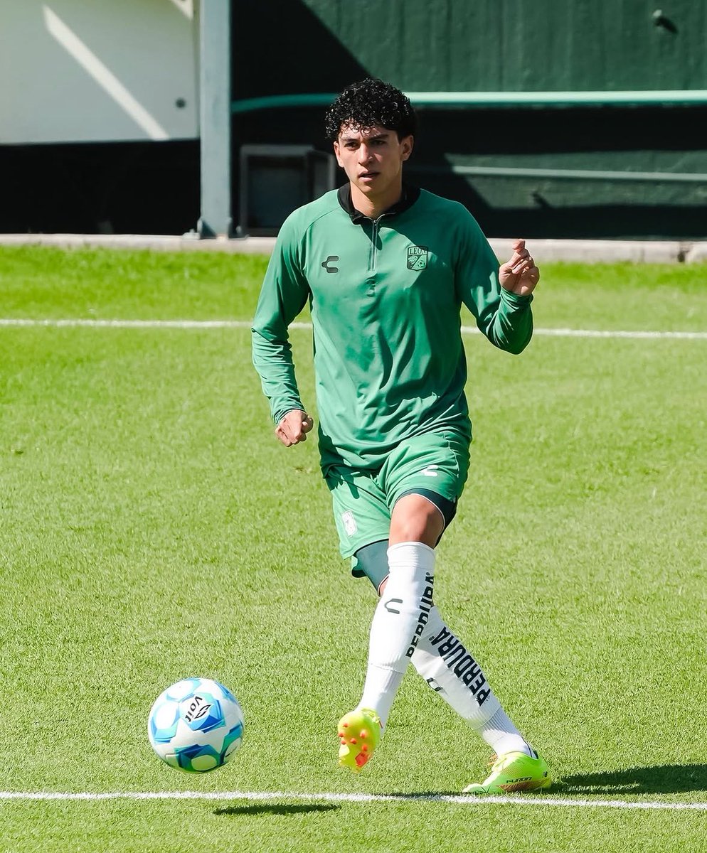 🚨 TITULARES 🚨

Jordan Garcia y Abraham Villegas debutarán con el León este sábado.

🚨: <a href="/PacoMontesLA/">Paco Montes</a>