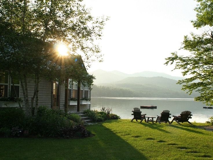 naturaholic's tweet image. all I need is a lake house