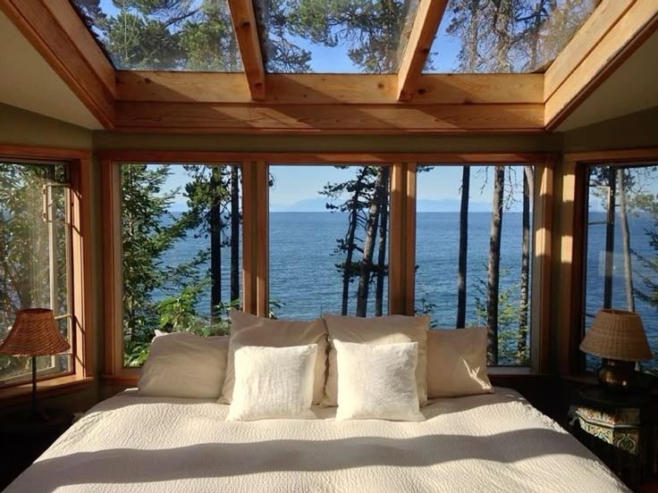 naturaholic's tweet image. all I need is a lake house
