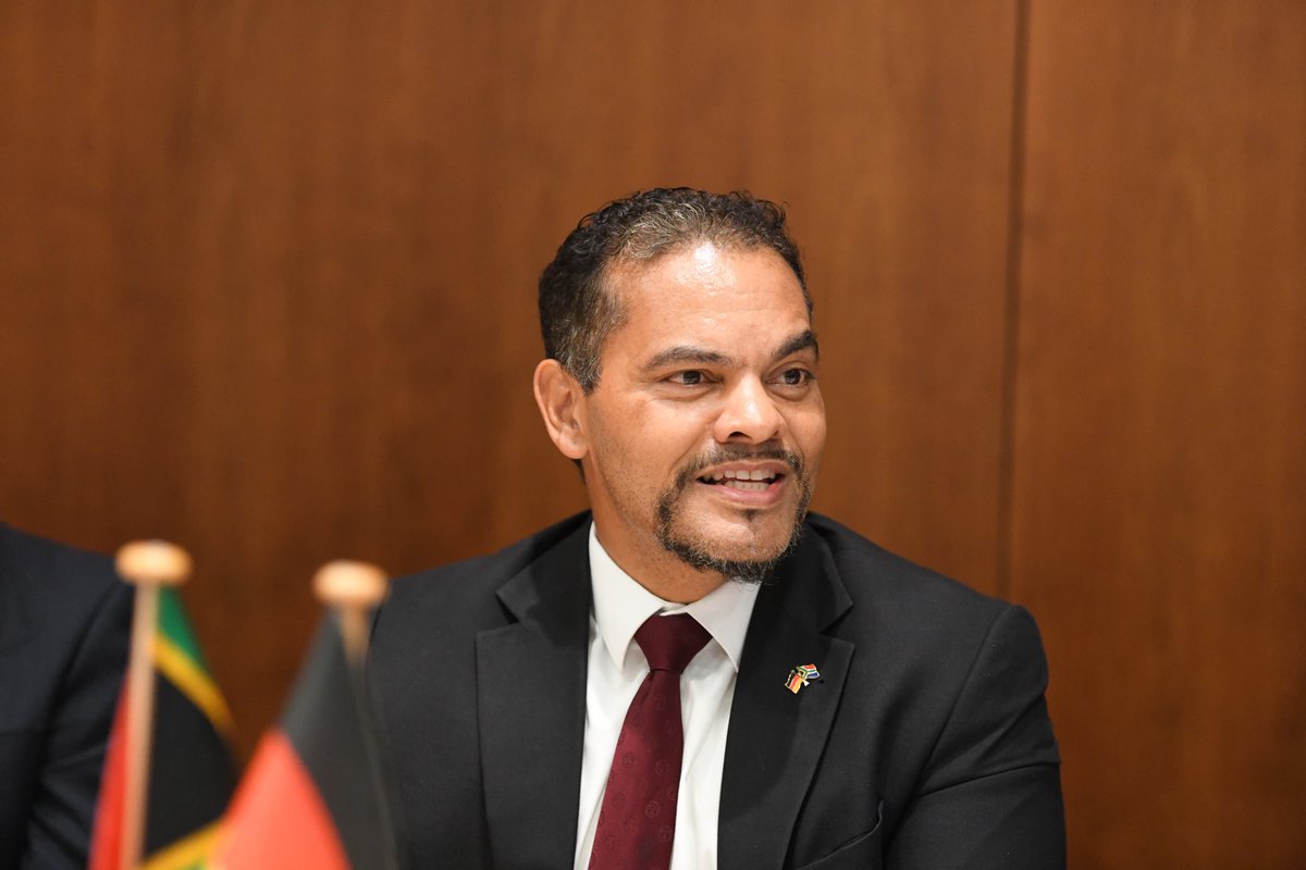 DIRCO_ZA's tweet photo. Deputy Minister of International Relations and Cooperation, Mr Alvin Botes, met with representatives of the German International Chamber of Commerce and the Afrika-Verein der deutschen Wirtschaft in Berlin, Germany.
📍 11 February 2026
#SAGermany🇿🇦🇩🇪
#MultilateralRelations https://t.co/ig1BnJyOlK