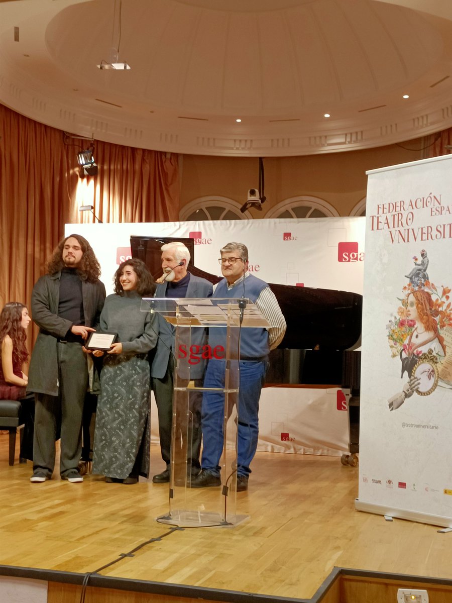 Gala de entrega de premios del teatro universitario 
MEJOR TEXTO ORIGINAL 2025
Y los ganadores son....

Margaritas sobre el asfalto de Salomé Alonso, Diego Armando, ... <a href="/ualmeria/">Universidad de Almería</a>
Y
Clitmenestra, juicio a una mujer de Alicia Esteban <a href="/ComplutenseDe/">Universidad complutense de madrid</a>